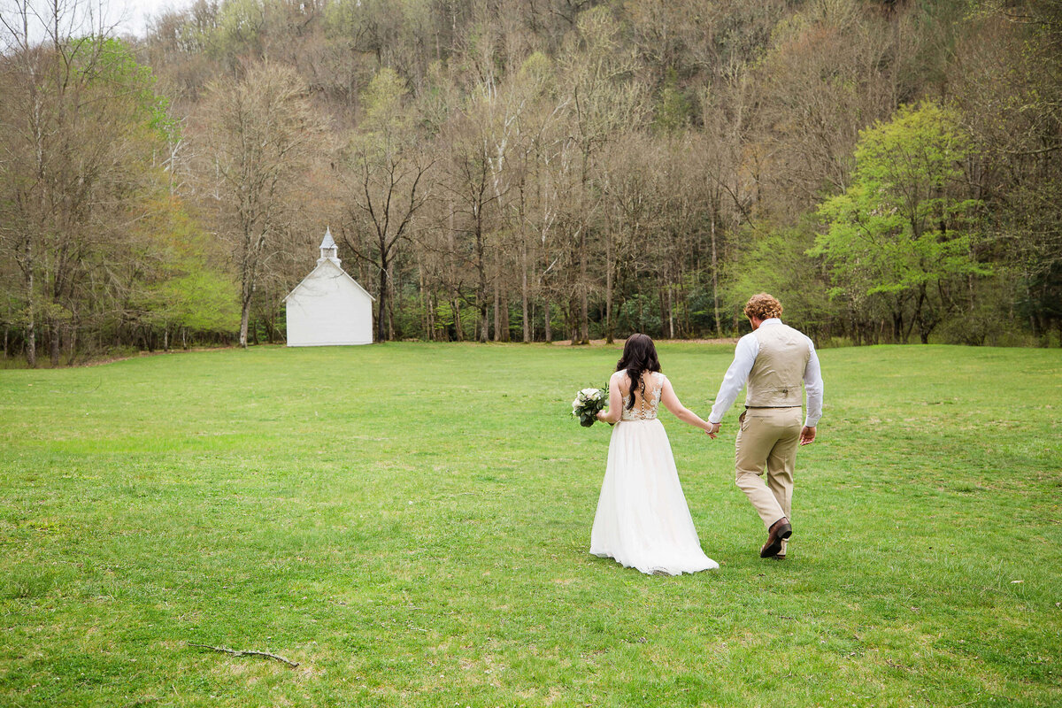 Cataloochee-Valley-NC-Elopement-12