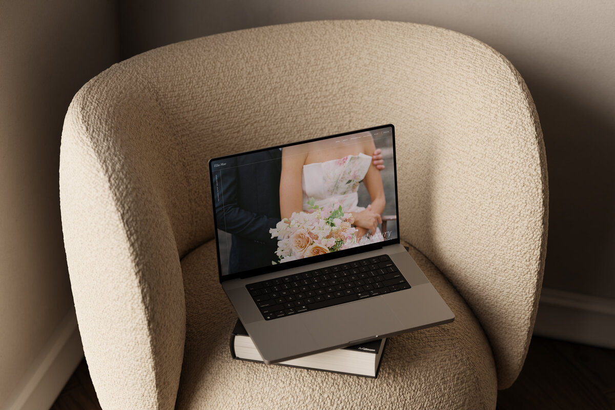 Easy-to-customize Showit website templates for photographers and creatives, designed to showcase your work and convert visitors into clients.