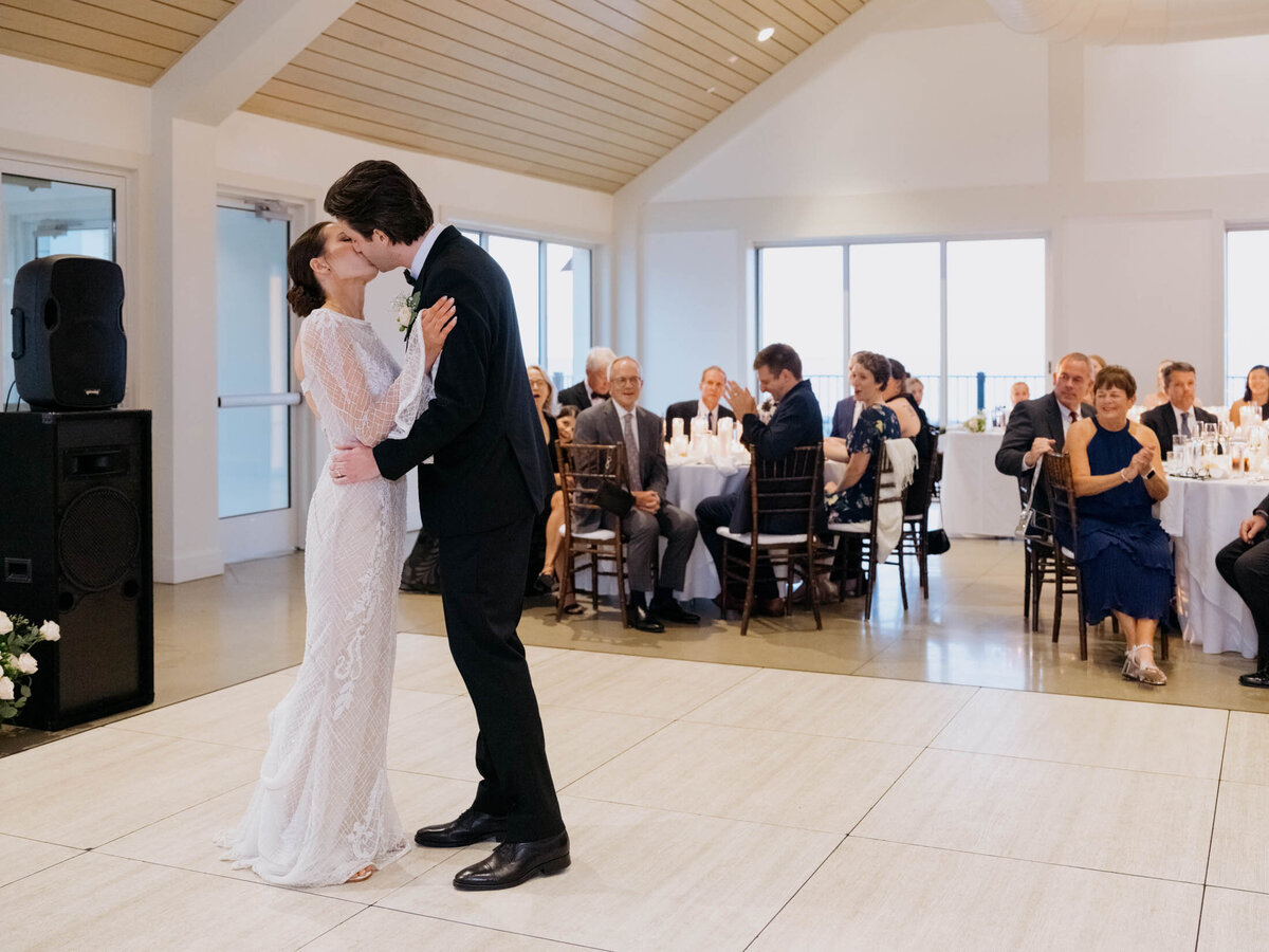 bride-groom-shoreby-club-wedding-reception-10
