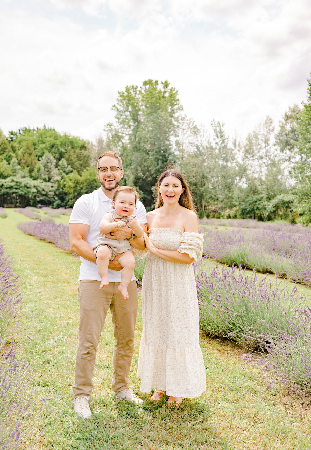 family-mini-session-ontario-ottawa-grey-loft-studio-2024-20