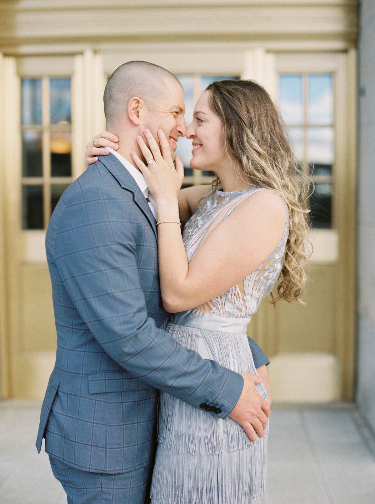 Ottawa-Film-Wedding-Photographer-Stephanie-Mason-And-Co_Downtown-Couples-Portrait-Session-29