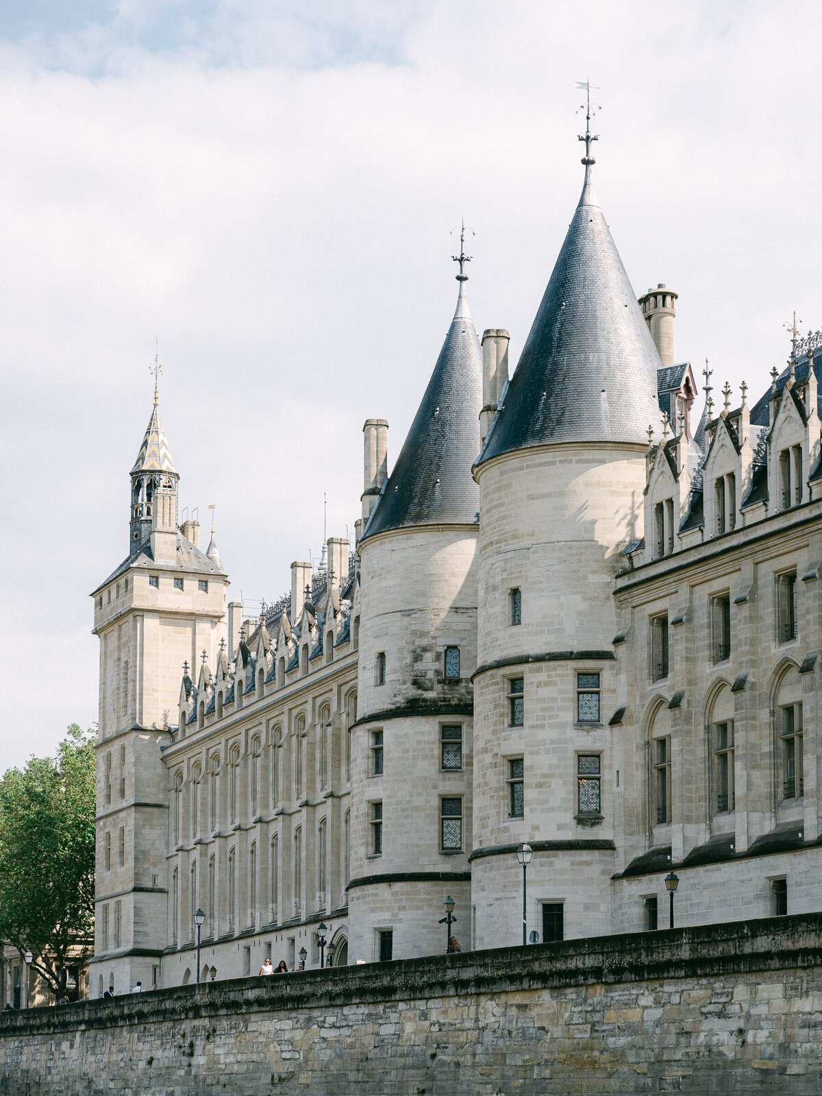 Alexandra-Vonk-destination-wedding-Hotel-de-Crillon-Paris-52