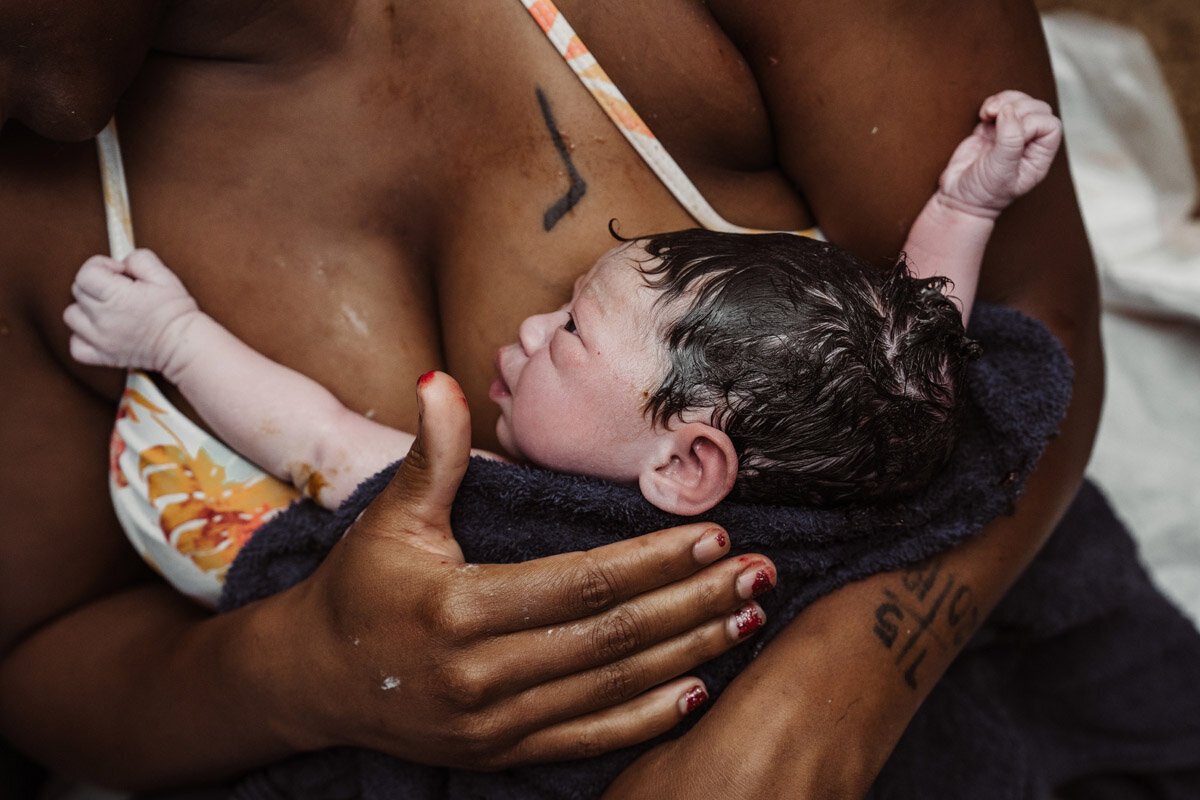 home-birth-photography-natalie-broders-h-051