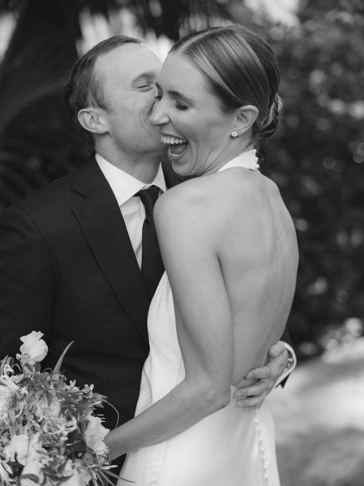 hotel-bel-air-wedding-winter-bride-groom-portrait