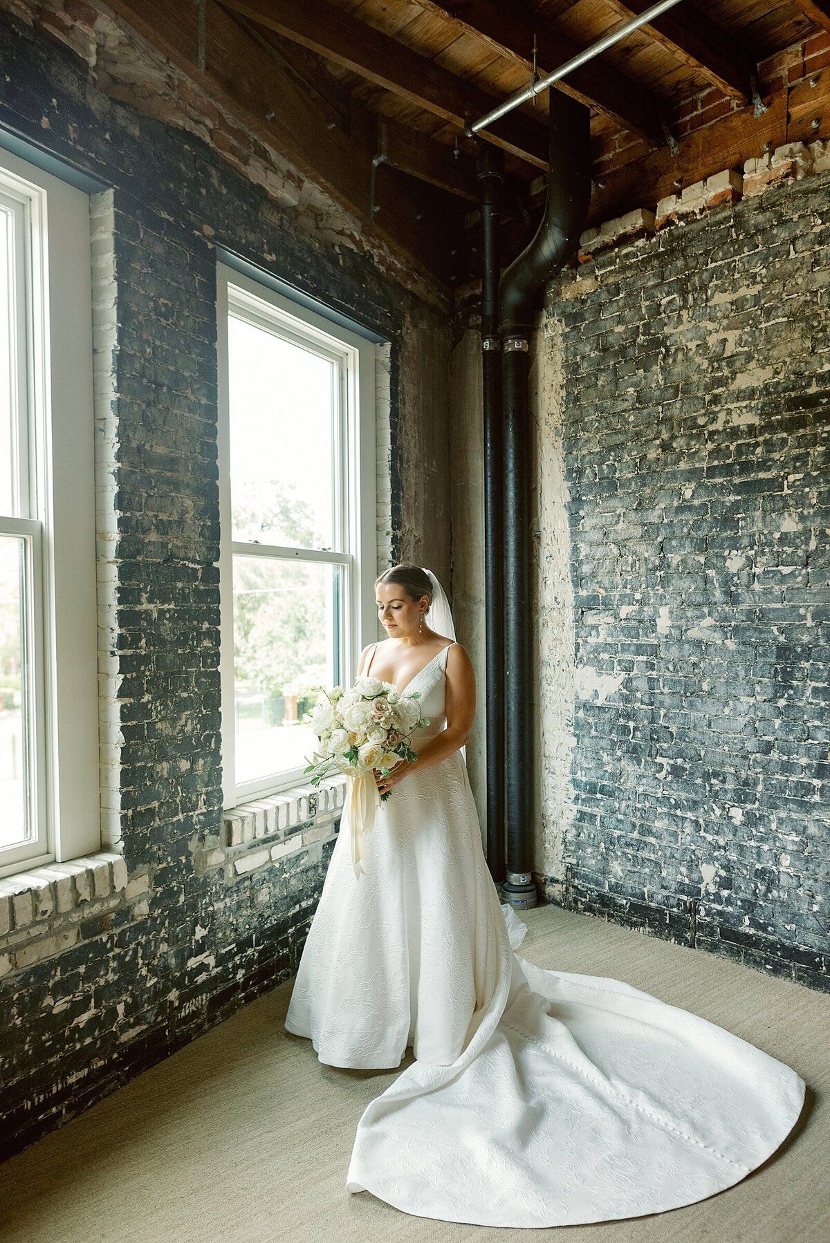 Oxford-Exchange-Tampa-Florida-Wedding_0011