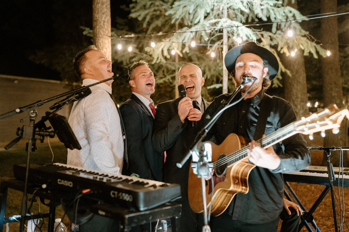 fall_backyard_intimate_wedding_hayden_idaho_06