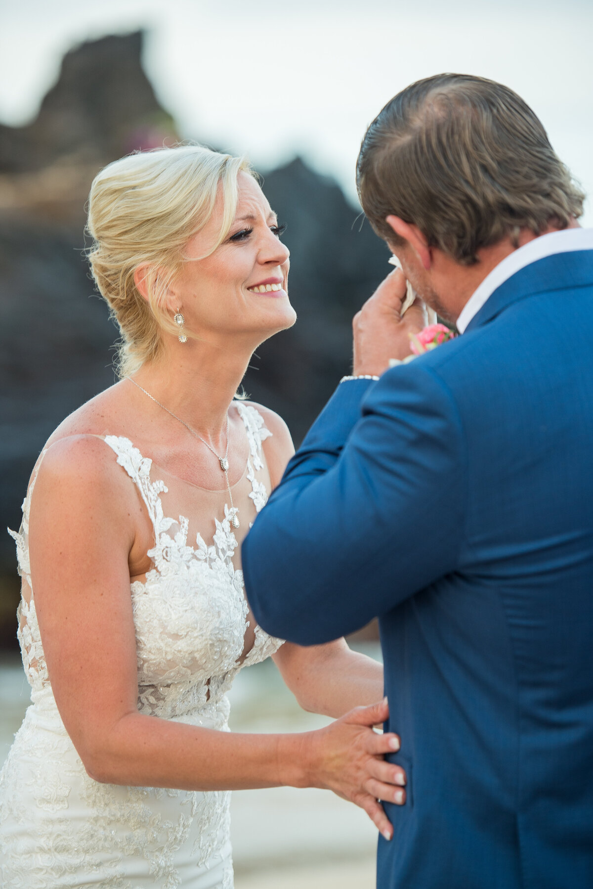 0073 - Fiegel - Amanda and Jon - Makena Cove Maui Wedding