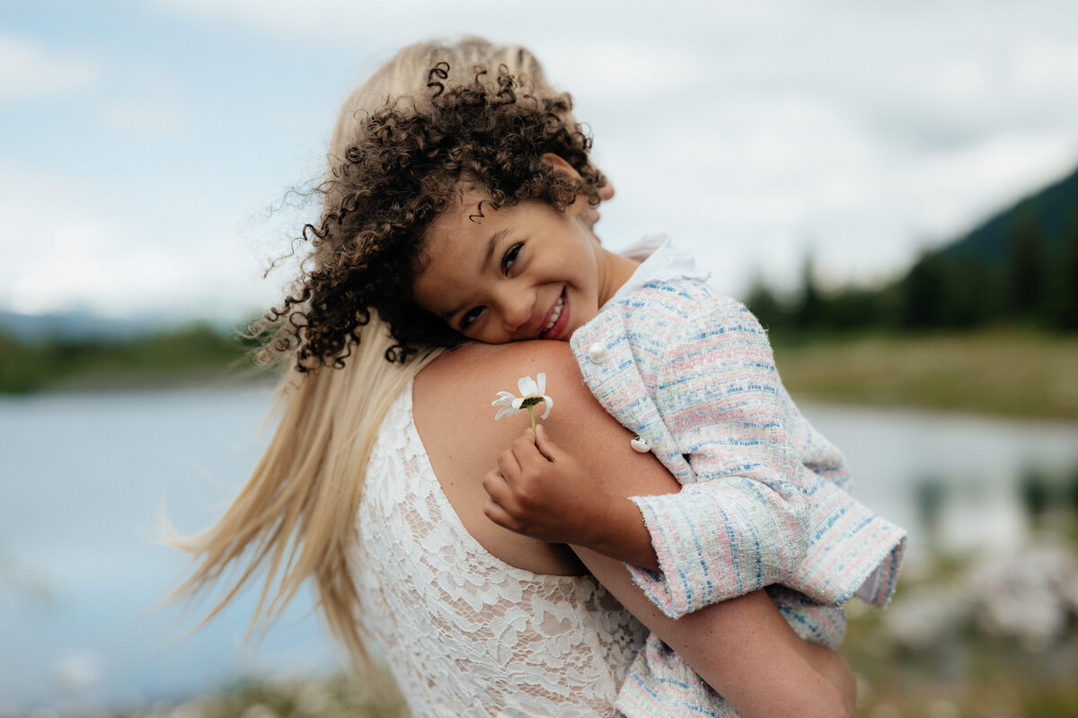 Richards-Family_Portage-Valley-Alaska_EmeliaKPhotography-10