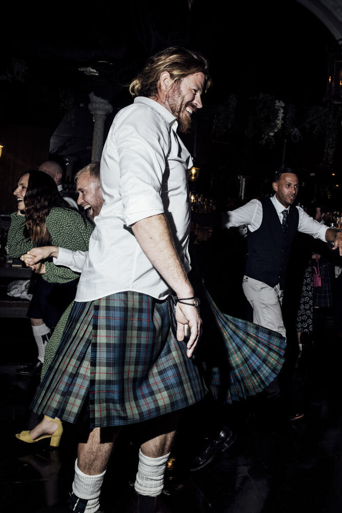 Edinburgh-Wedding-photographer-Ghillie-Dhu-124
