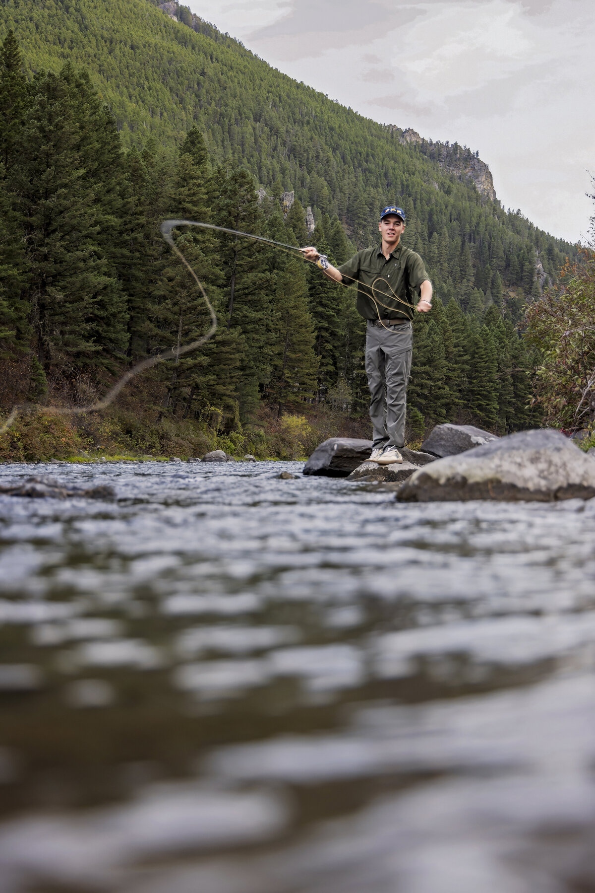 Shanna-Mae-Photography-Montana-Photographer-Highschool-Senior-Fly-Fishing-Mountains-River-Boy-Poses-Ennis-Bozeman-005