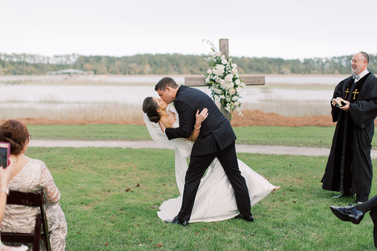 Powell_Oldfield_River_Club_Bluffton_South_Carolina_Beaufort_Savannah_Wedding_Jacksonville_Florida_Devon_Donnahoo_Photography_0639