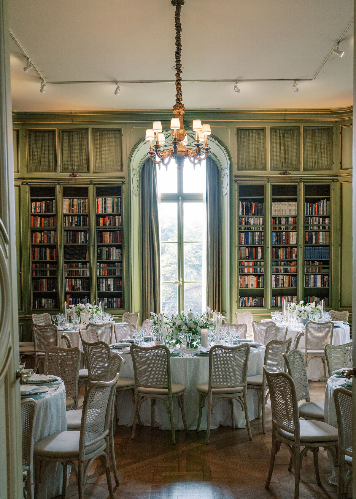 Vicki Grafton Elevated DC Wedding Photographer Meridian House 160