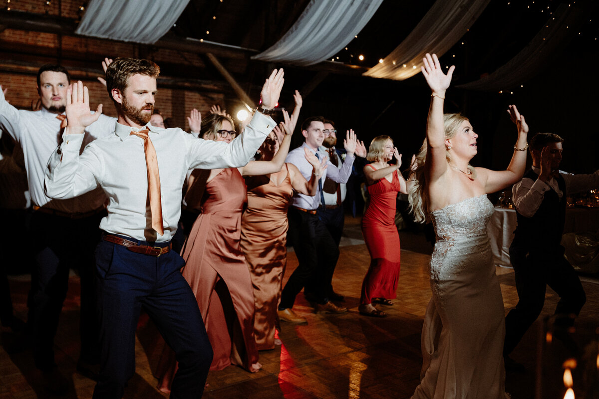 bridal-party-flash-dance-at-chateau-montebello-1