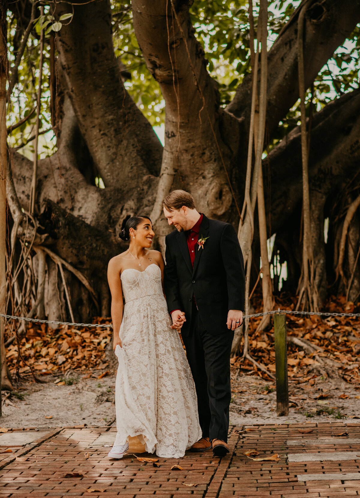 mariah-lacy-photo-st-pete-shuffleboard-elopement-chantilly-planners-29
