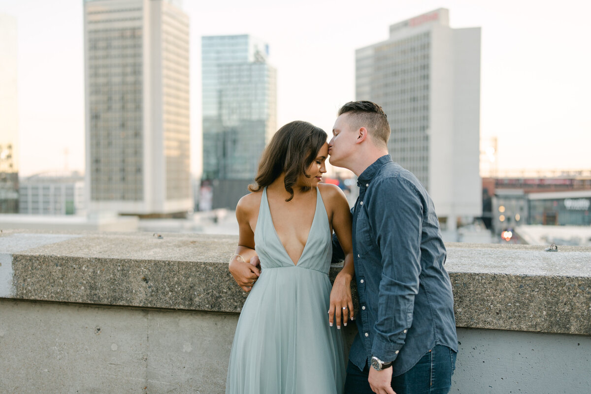 Downtown-Chicago-Engagement-Photographer