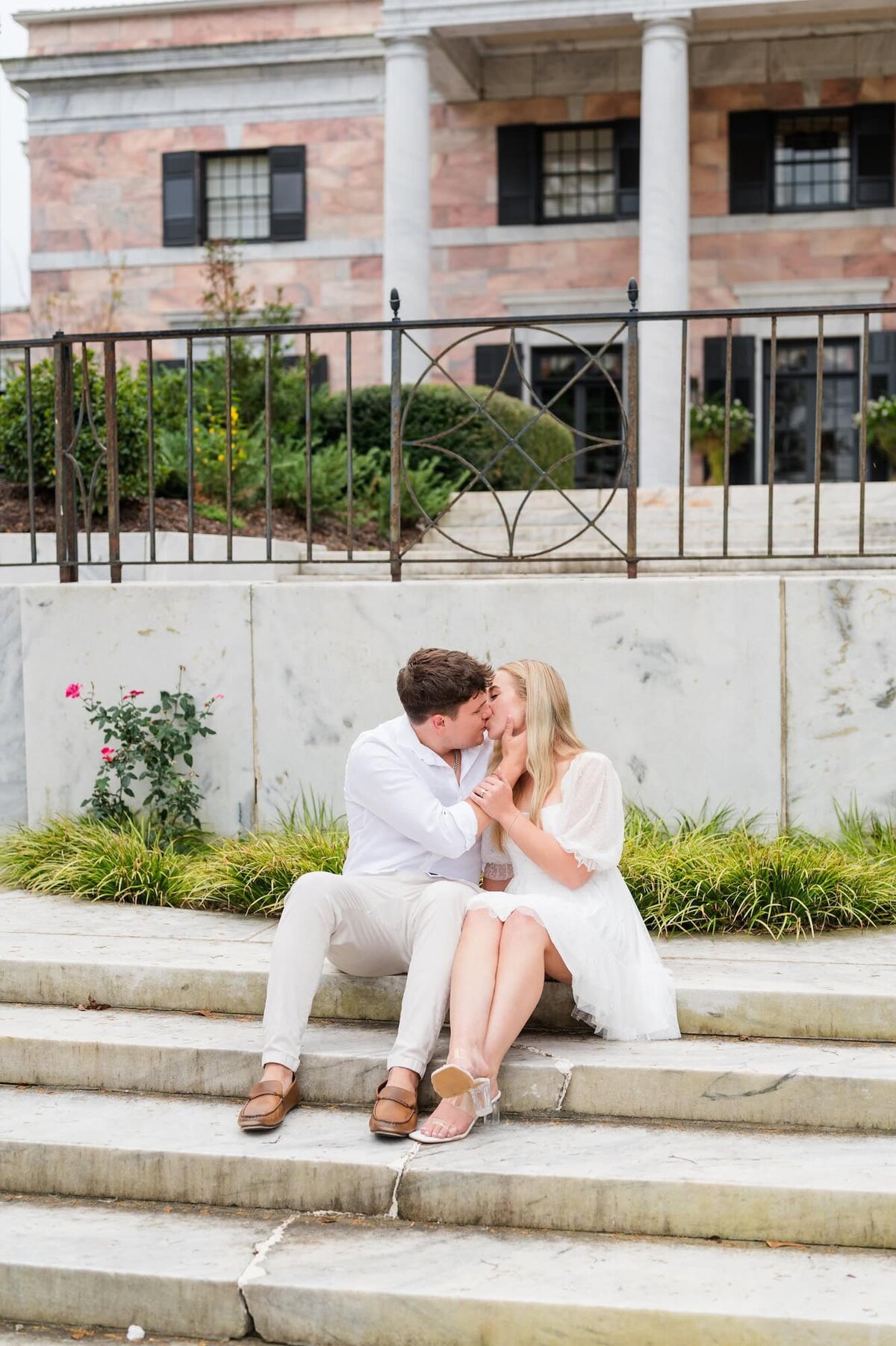 Elli-Row-Photography-Tate-House-Engagement_1423