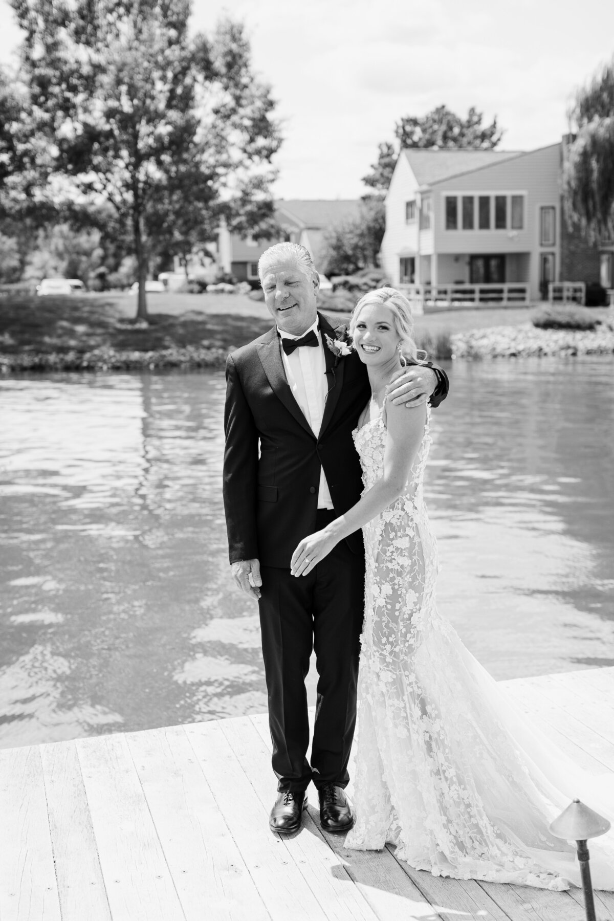 Lake House Canandaigua Wedding_Father-Daughter First Look_Verve Event Co (2)