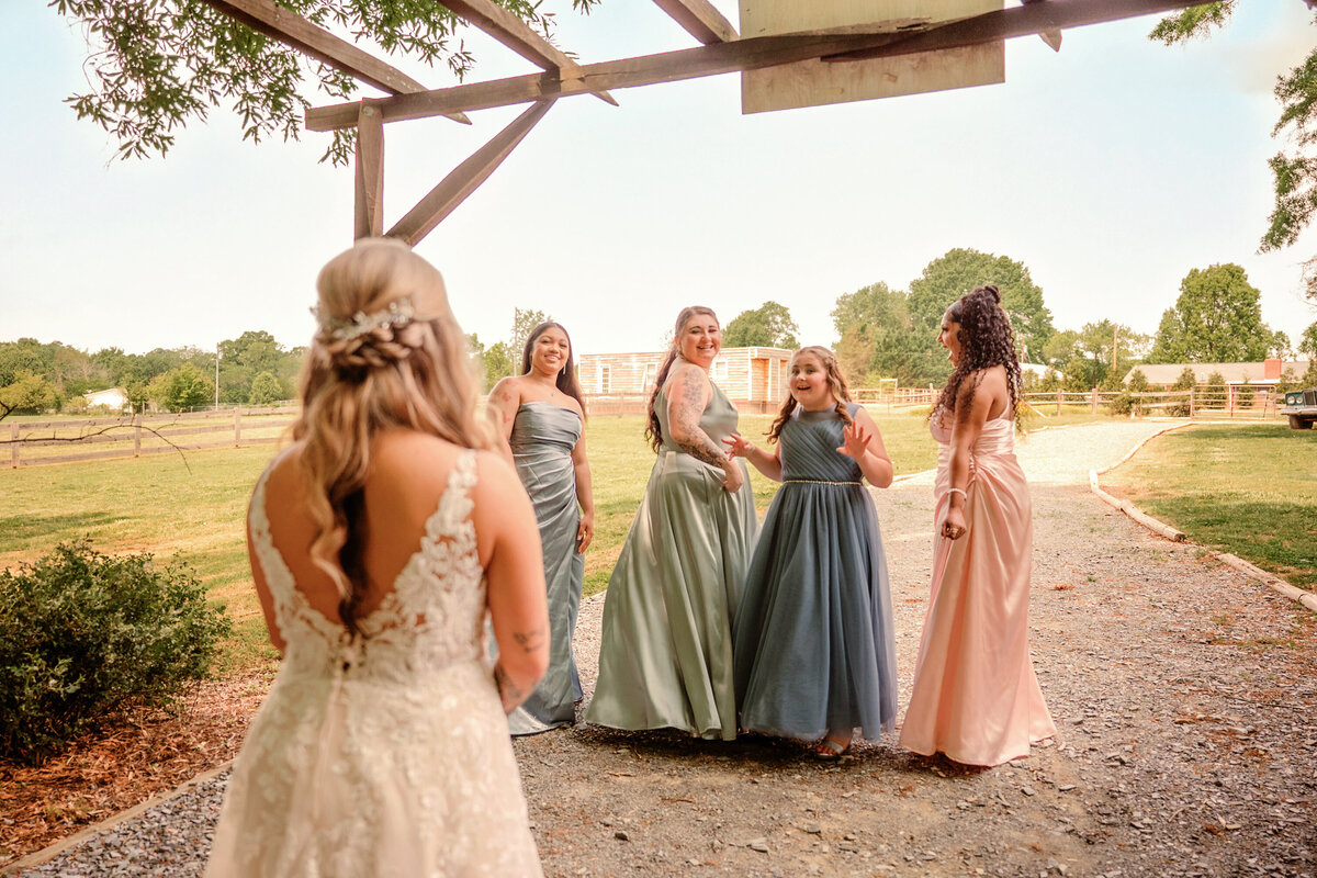 Golden Clover - The Paynes - Bridal Party Portraits-22 copy