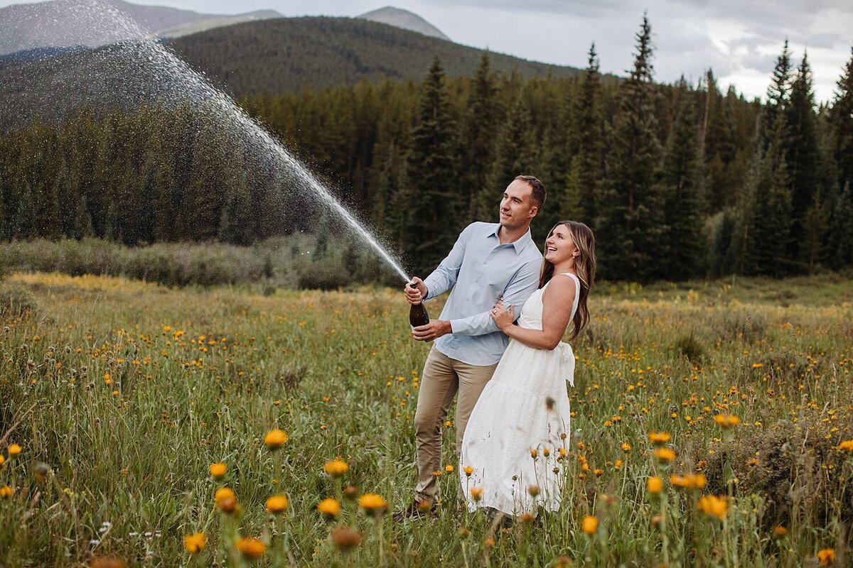Colorado- mountain-engagement-photos-wildflowers_0014