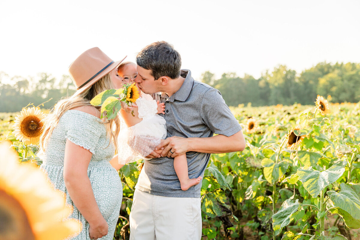 HGP-KevinandMorgan-SunflowerMaternity(41of162)