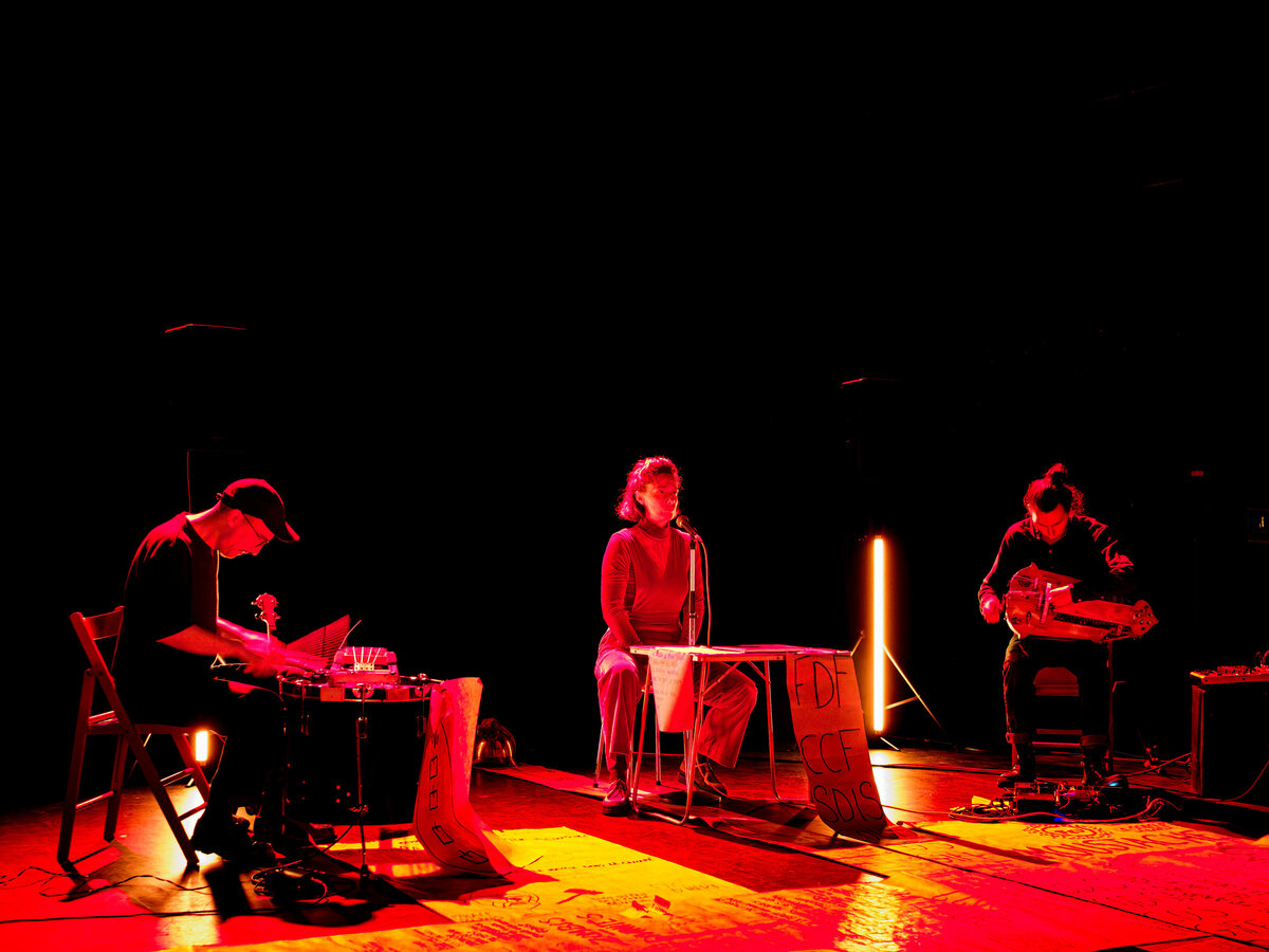 FESTIVAL FRAGMENTS #13  Feu de Mathilde Martinage-8