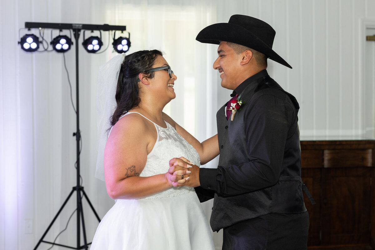 Wedding at The Burch on 27 by Amanda Richardson Photography