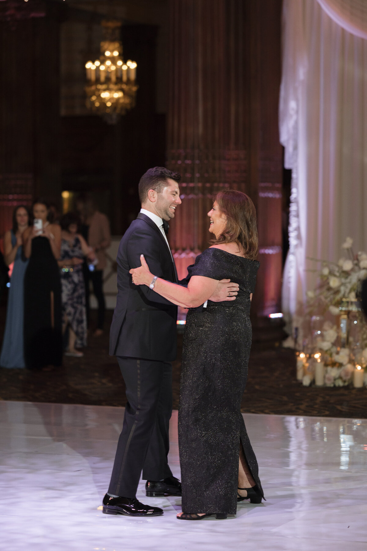 crystal-tea-room-wedding-philadelphia-88