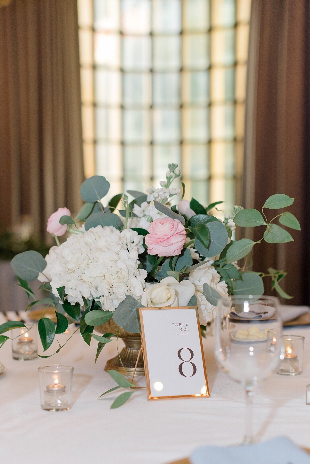 Table centerpiece at the Athletic Club of Columbus taken by Ohio Wedding Photographer