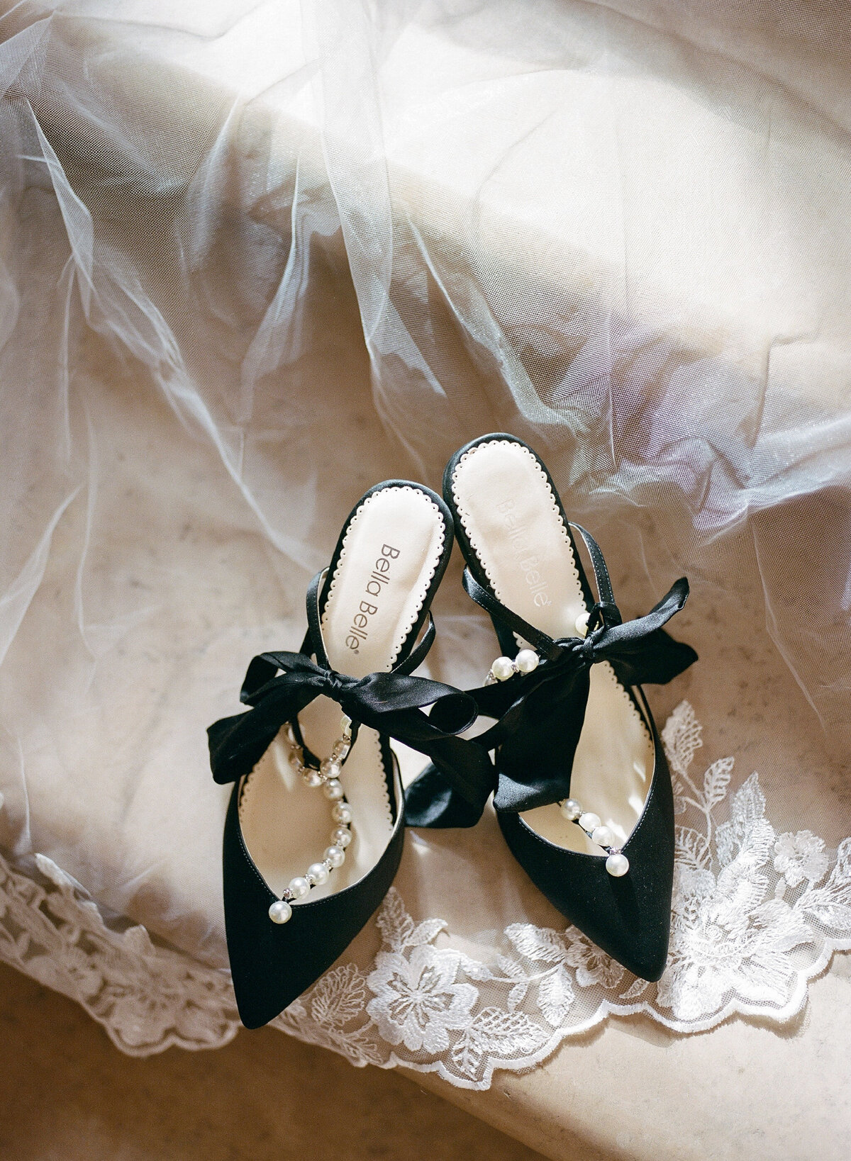 Dutch Curiosity Cabinet Wedding - Kerry Jeanne Photography - 91