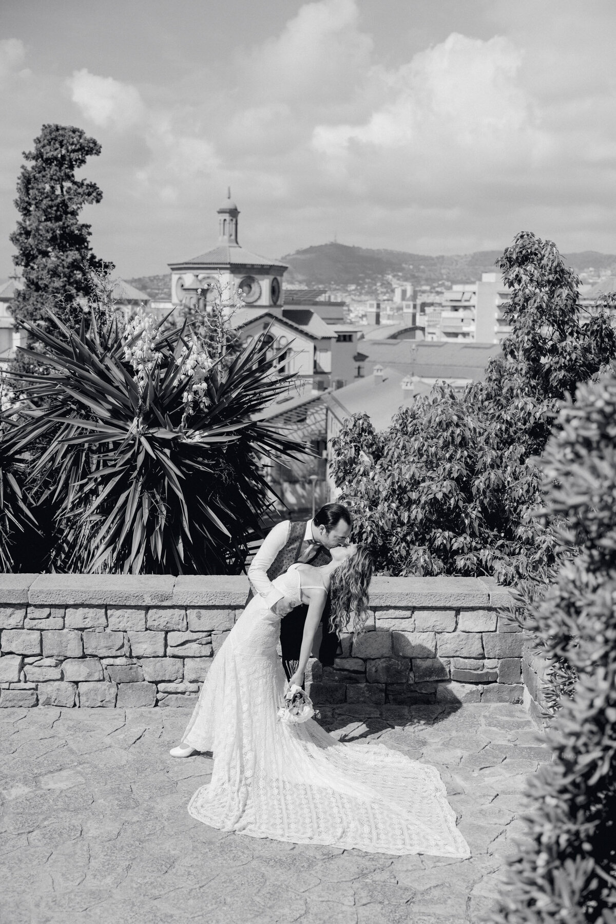 wedding photographer barcelona montjuic-29