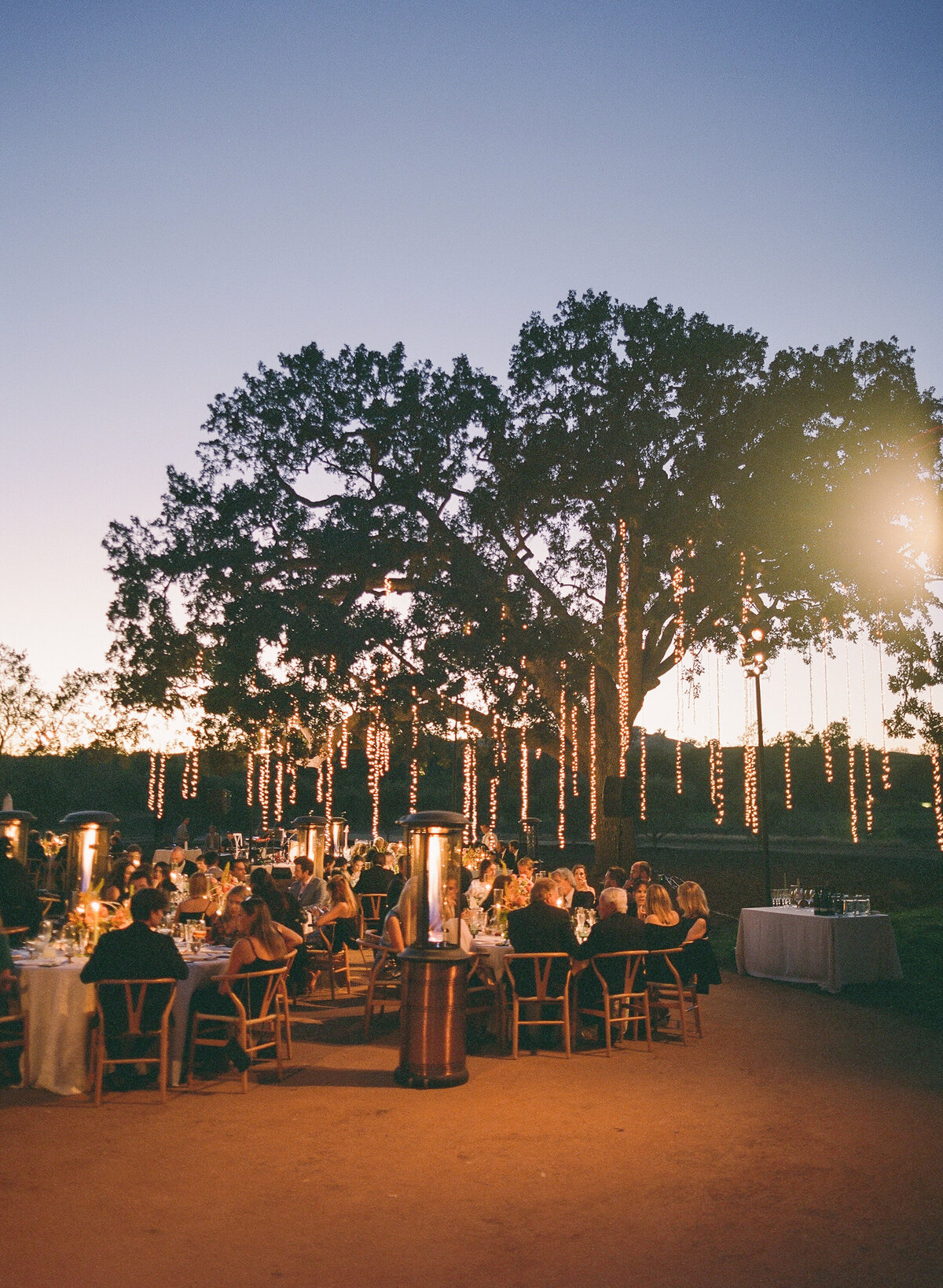 meg-smith-santa-ynez-winery-wedding-beaulieuu-garden00108