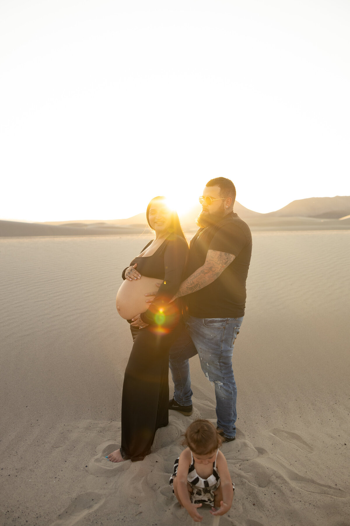 AlyssiaMaternitySandMountain6-25-25-23