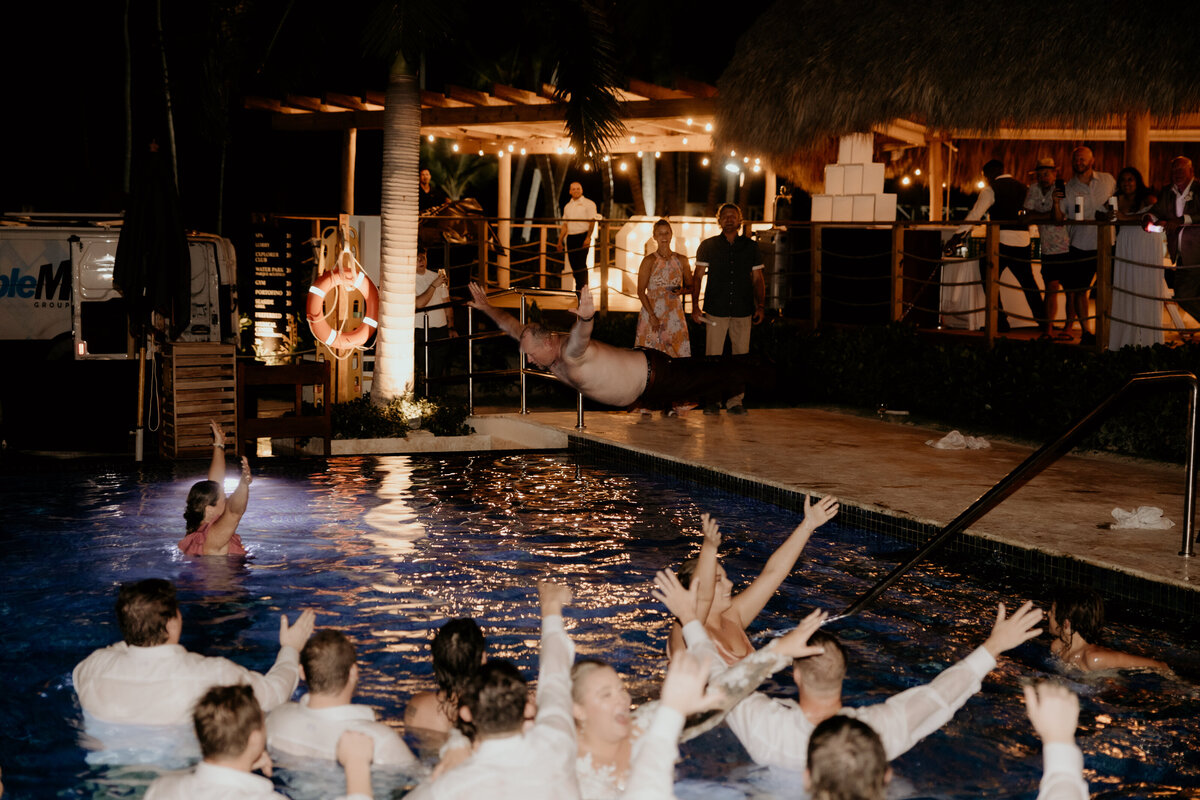 TheLemorandes_PoolParty-064