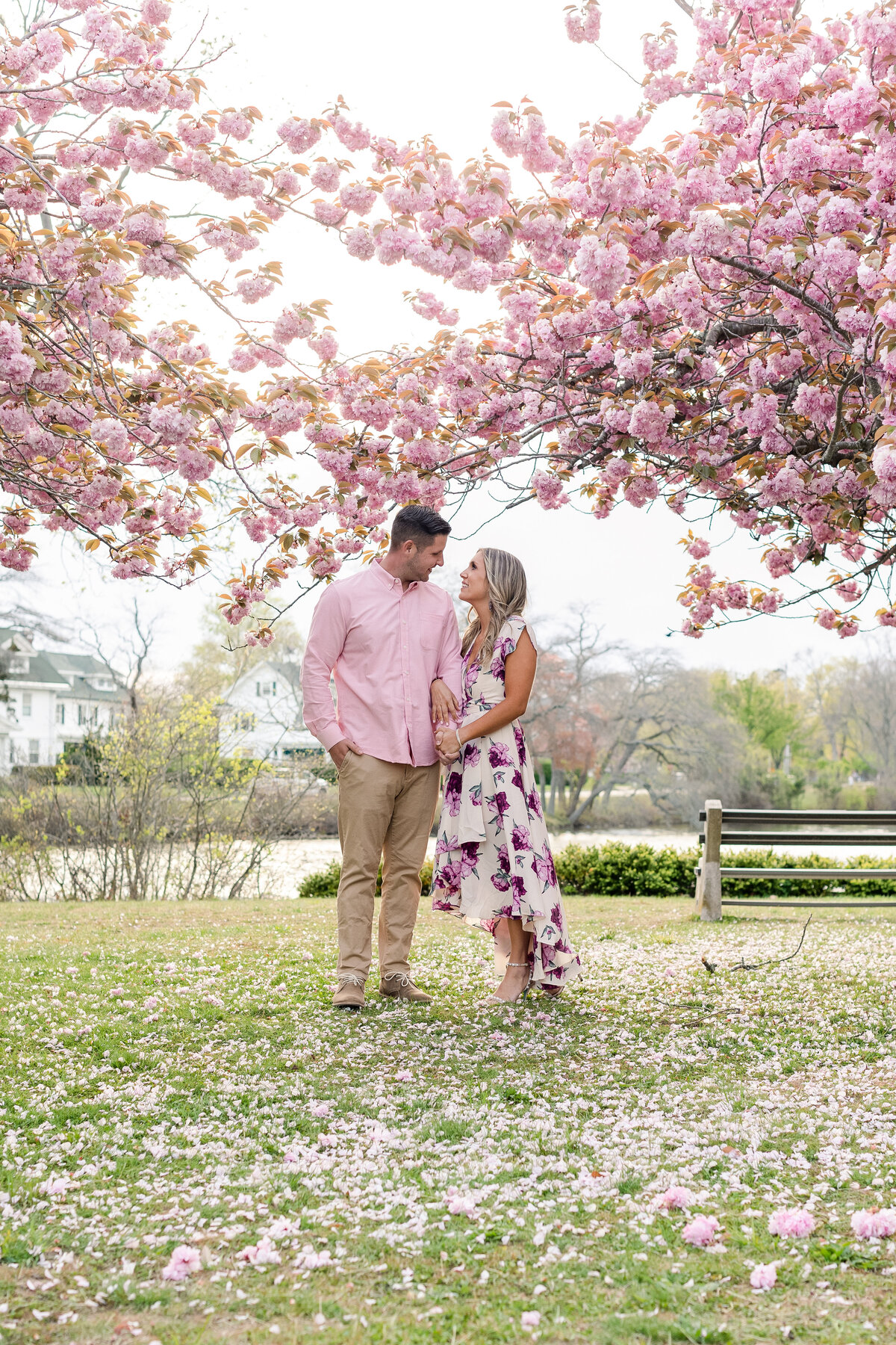 New Jersey Wedding Photographers	Spring Lake, NJ	Devine Park	Engagement Session	Spring April	Elegant Luxury Artistic Modern Editorial Light and Airy Natural Chic Stylish Timeless Classy Classic Romantic Couture Fine Art Experienced Professional Love Couples Emotional Genuine Authentic Real Fashion Fairy Tale Dream Lovers Jersey Shore Intimate	Engagement Session Photos Portraits Image 27