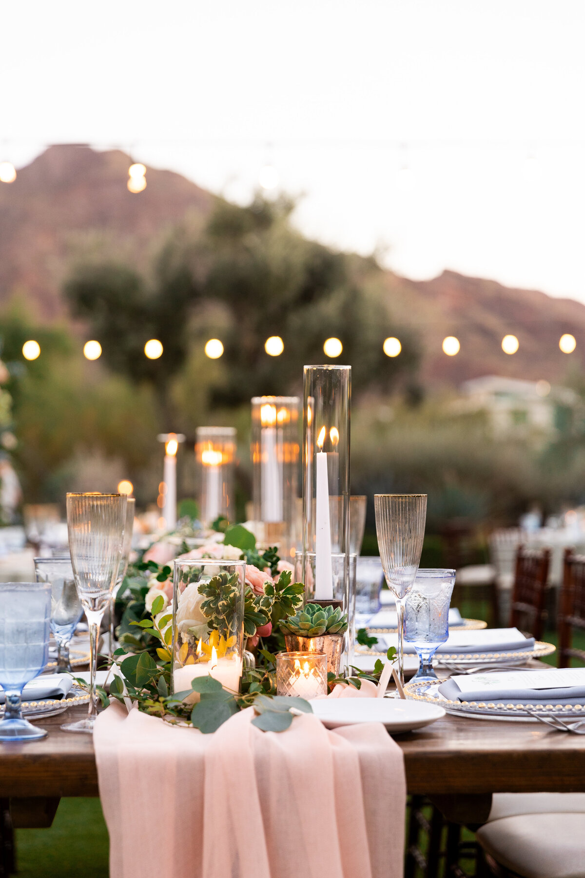Karlie Colleen Photography - Emily & Mike - Wedding Sneak Peek - El Chorro - Arizona - Revel Wedding Co-347