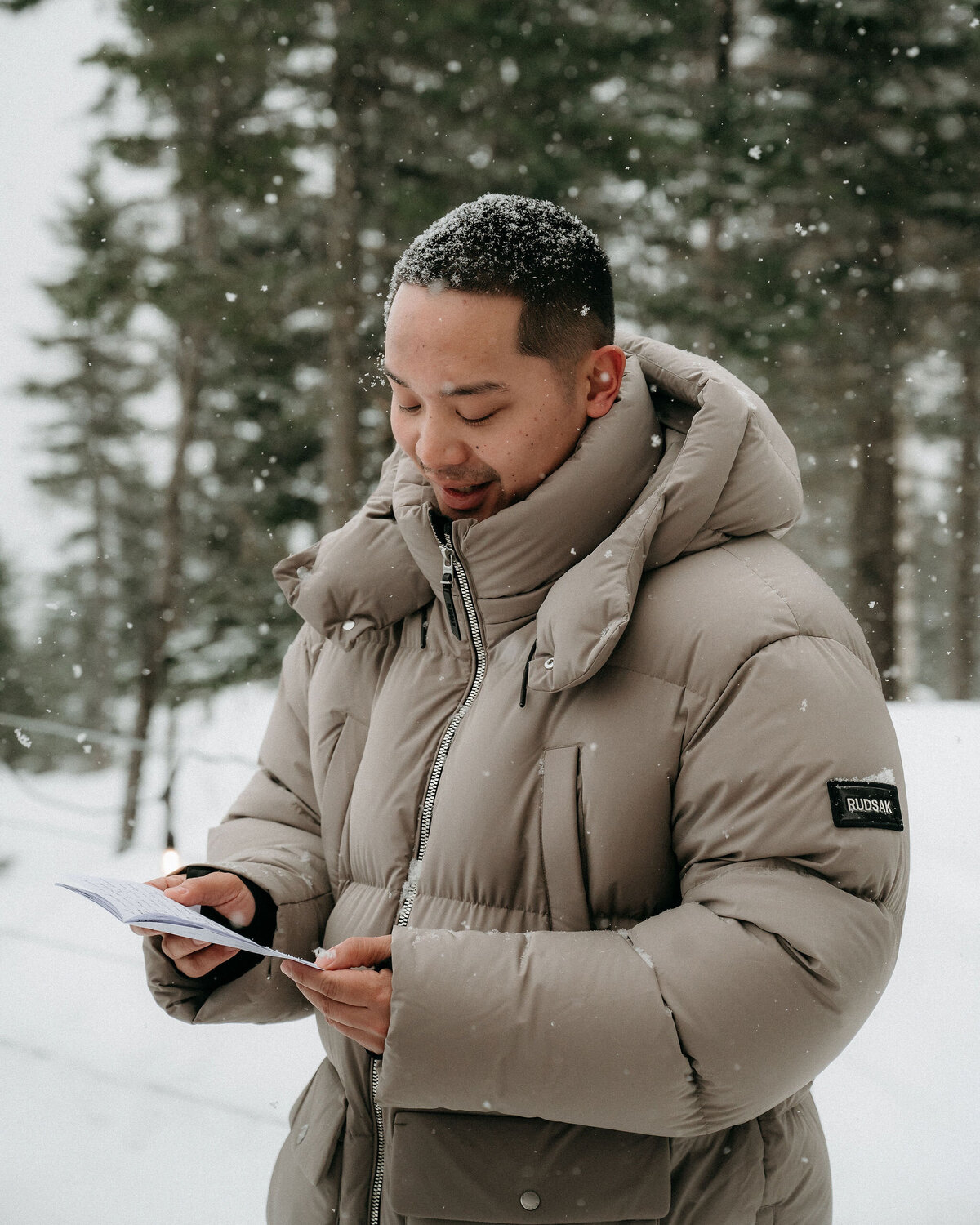 S-R_Winter-Elopement-Quebec-58