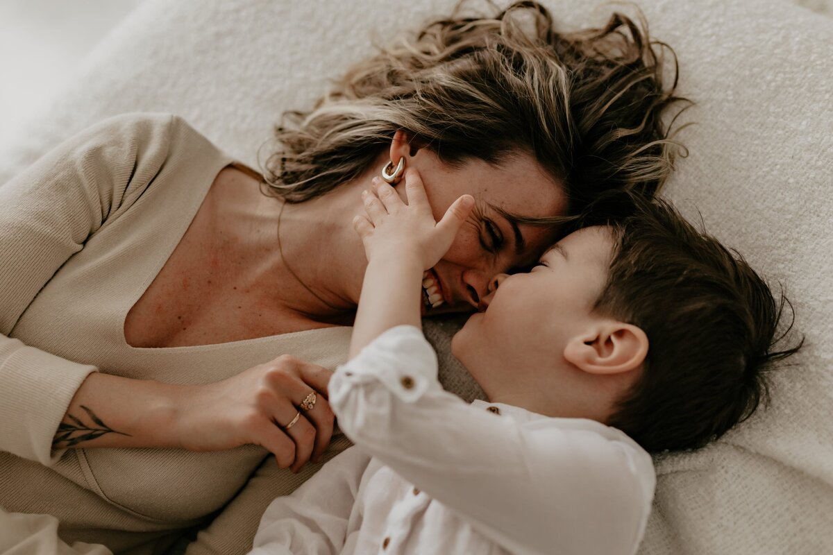 studio-photo-lepianmedoc-medoc-bordeaux-bébé-grossesse-famille-emeline-mingot-photographe-gironde