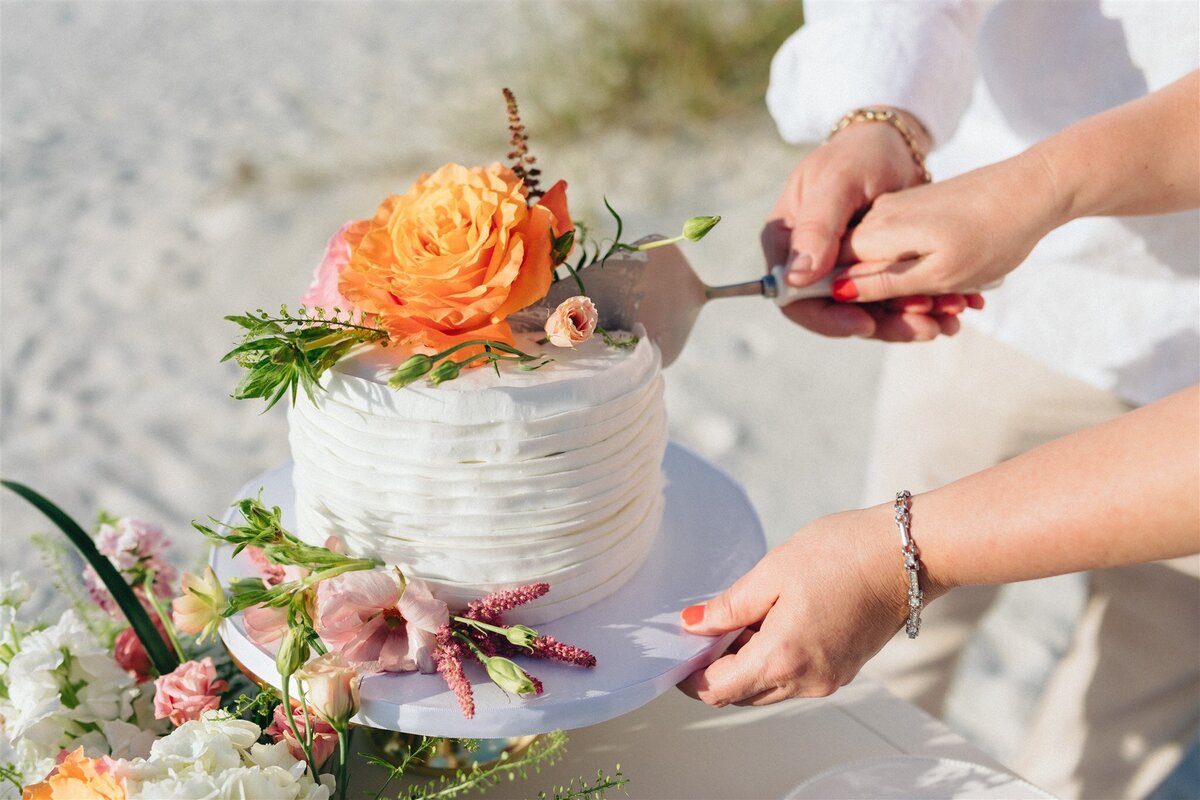 miranda-rose-photo-pass-a-grille-beach-elopement-chantilly-chic-celebrations-8