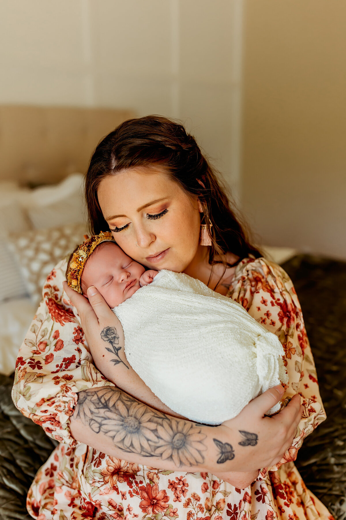 Affordable Lifestyle Newborn Session | Joshua, TX Newborn Photographer