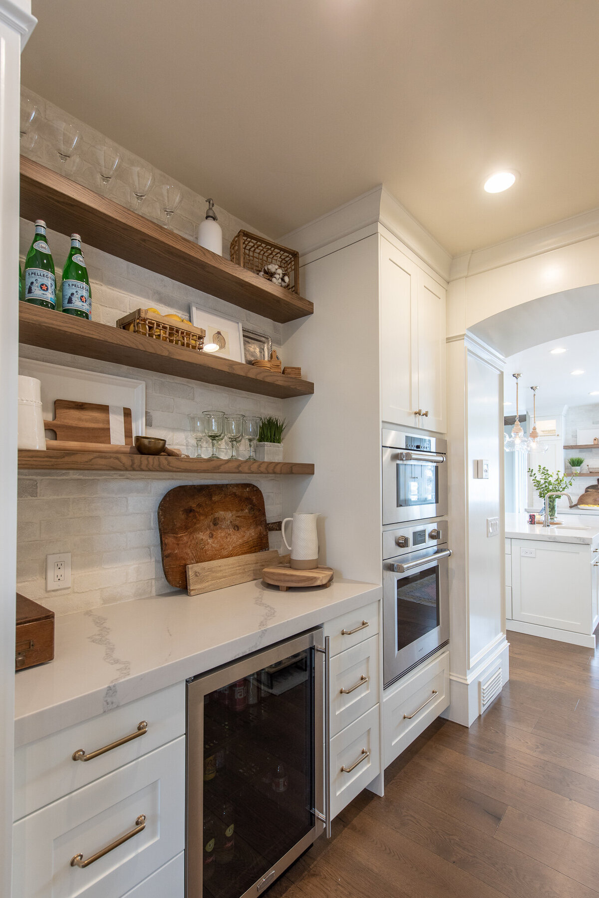 interior-designer-modern-kitchen