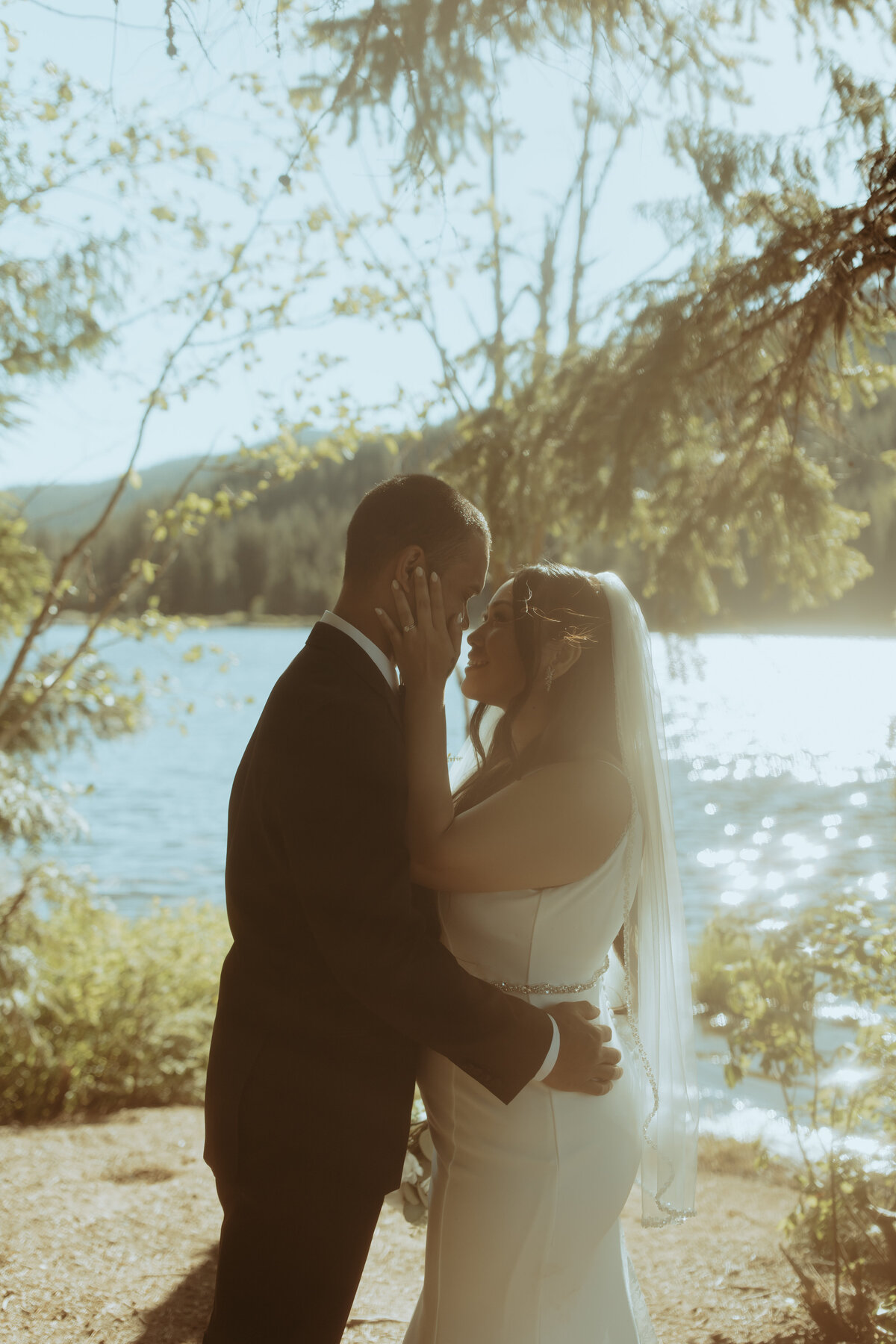 TrilliumLakeElopement