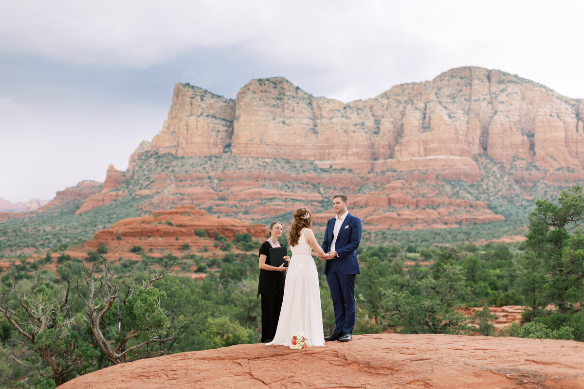 Bell Rock Sedona Elopement