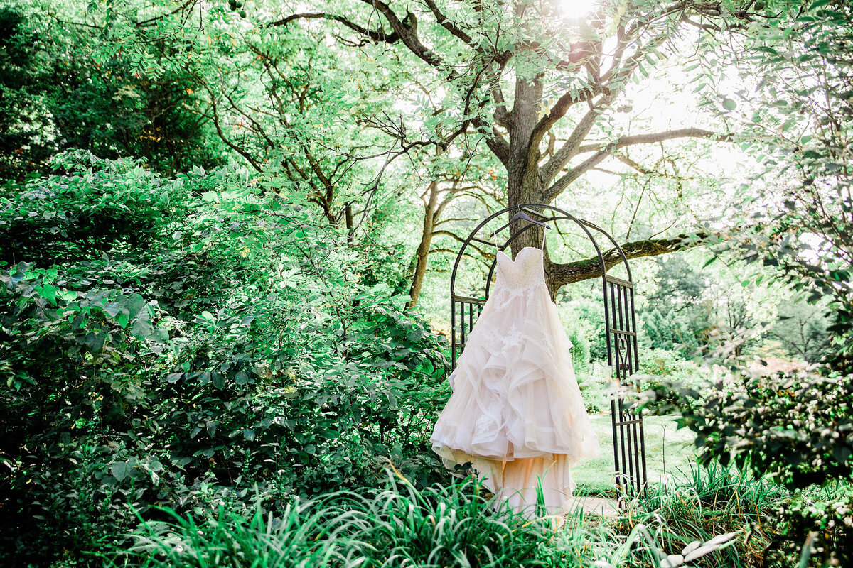 Fernwood Botanical Gardens wedding