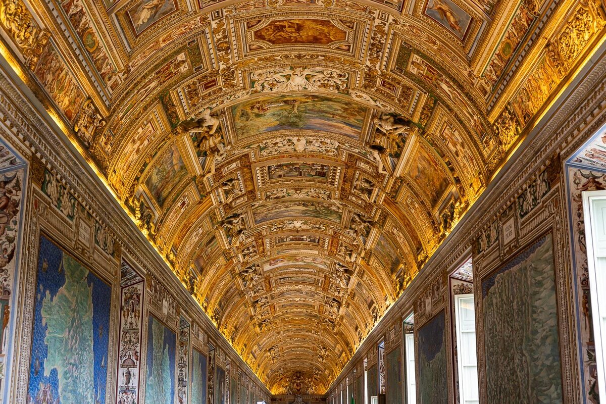 italy-rome-hall-maps