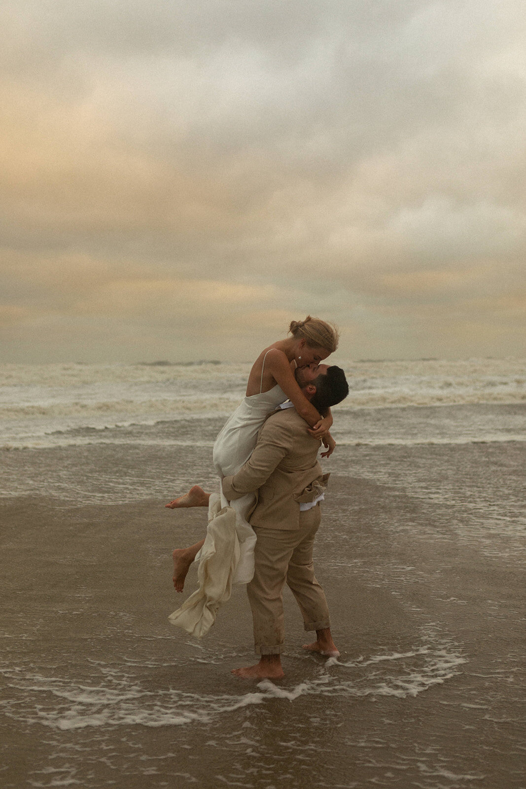 beach-wedding-intimate-north-carolina-windy-moody-hurricane-romantic-152