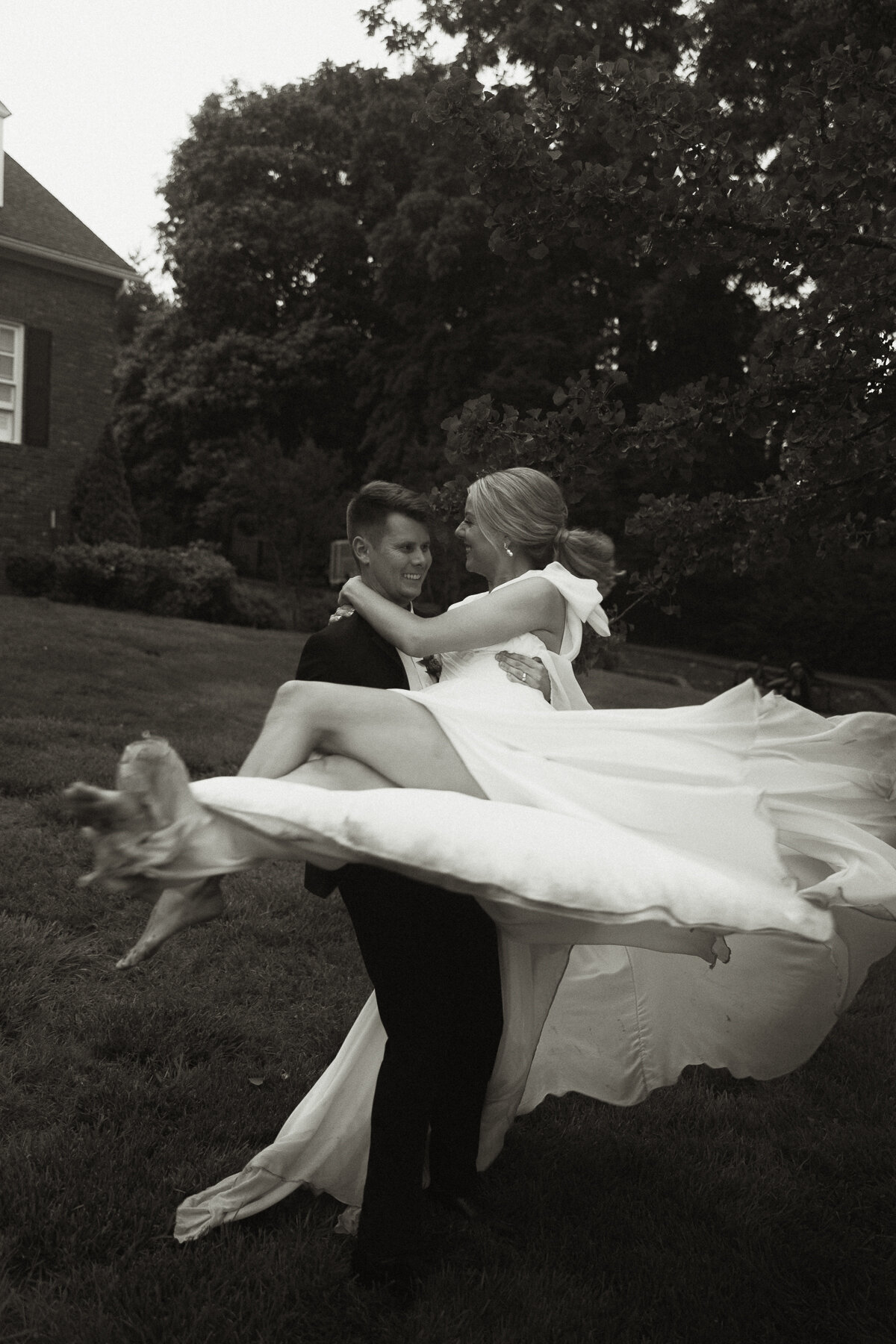 kansascitytravelingweddingphotographer-137