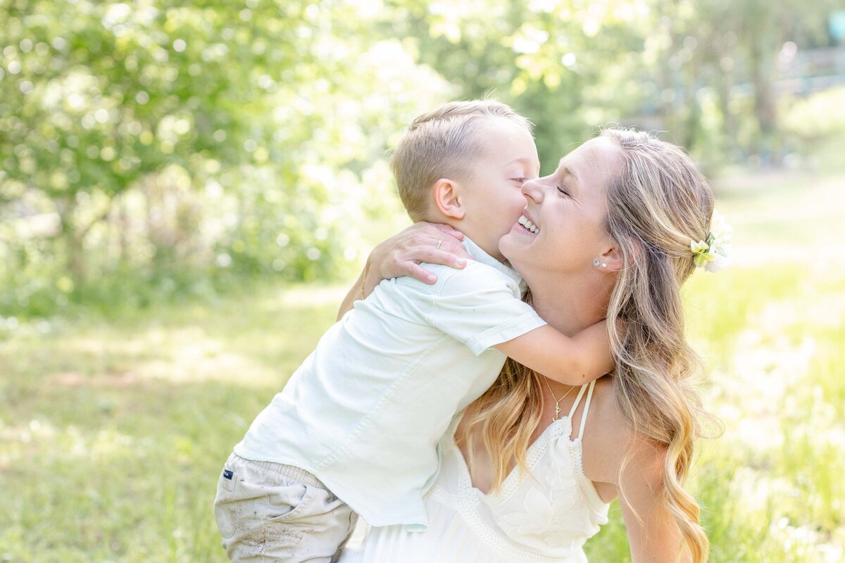 Greenville-SC-Family-Spring-Mini-Session-Magnolia-and-Grace-Photography-Co-MeganP70