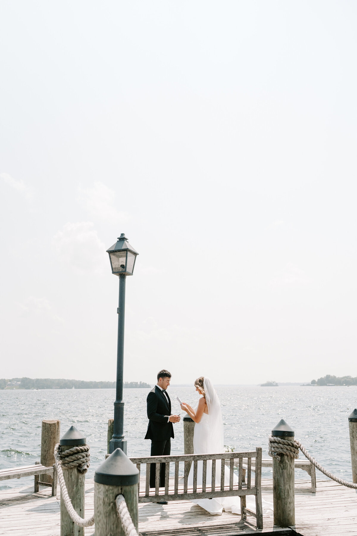 abby-parker-lake-minnetonka-wedding-21