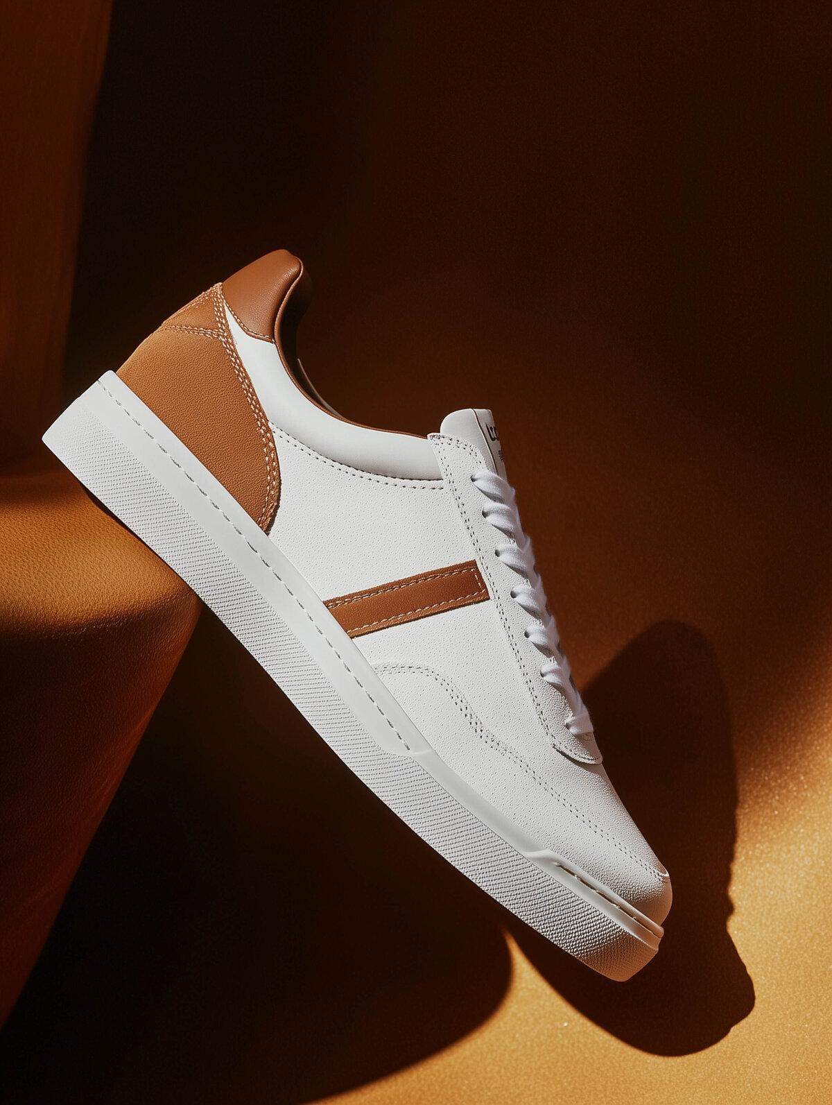 TONIC_Martini_FashionLifestyleStock-tennis-sneaker