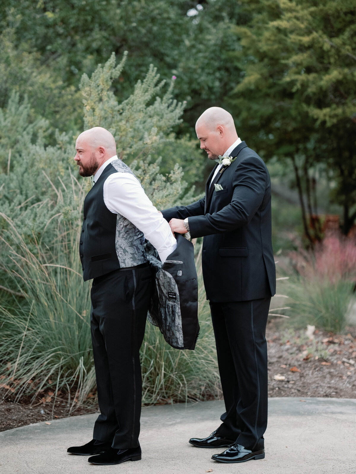 Scared Oaks Wedding | Austin Texas Wedding Photographer-6